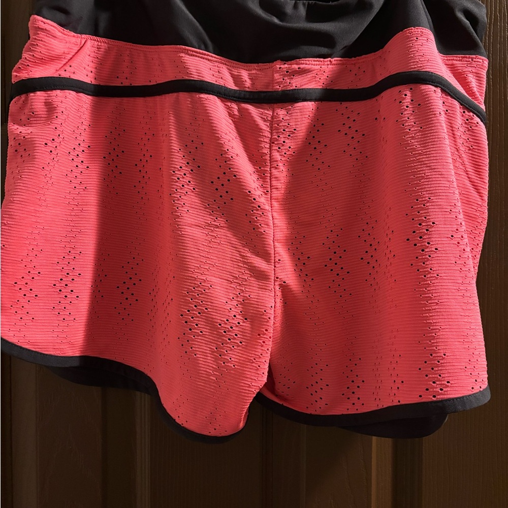 Reebok Pink and Black Athletic Shorts Lightweight Performance